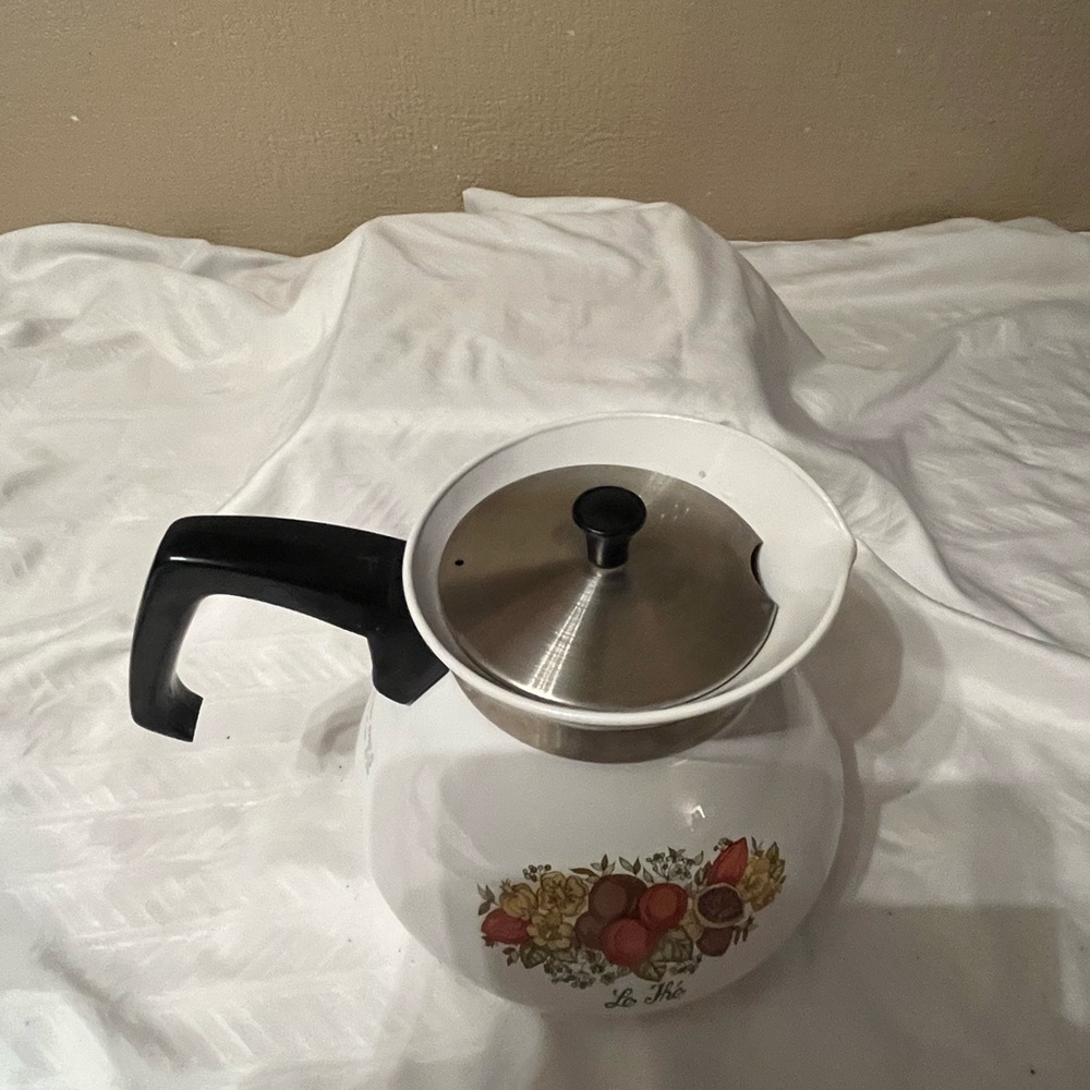 Corningware Tea Pot - Picture 6 of 9
